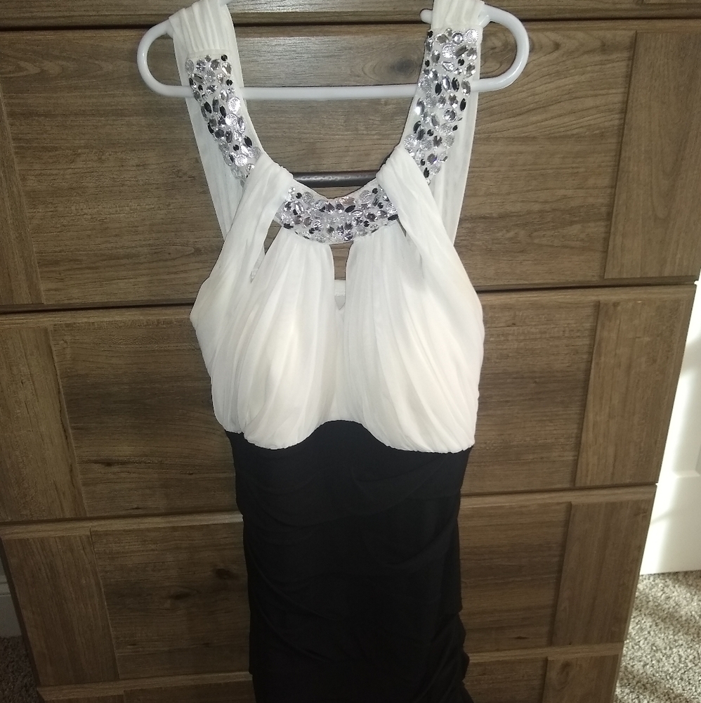 Short formal dress